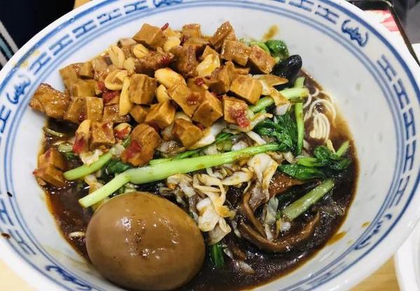 吃货攻略｜上海最好吃的10家老字号面馆，不可错过的老味道