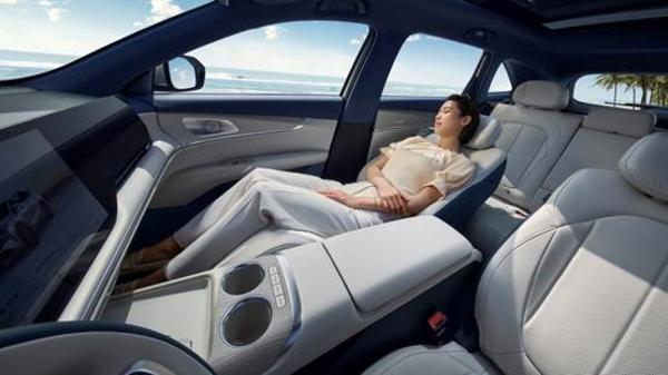 长安CS75内饰美图0546-1