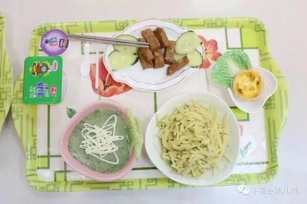 舔屏！上海7所餐食超棒的幼儿园，能吃六国美食，太幸福了吧