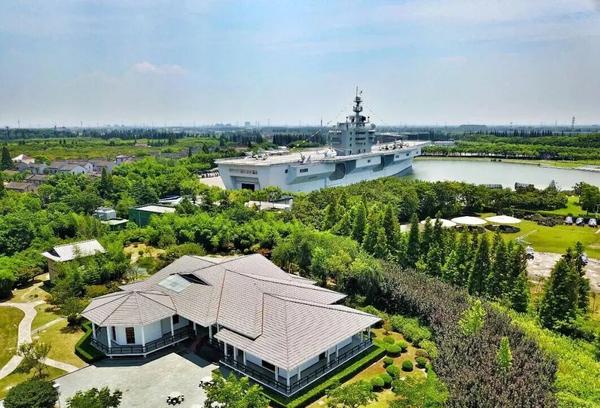 东方绿洲.jpeg