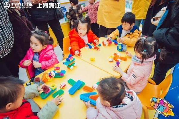 开业首日客流量达到250000 ,快来解锁闵行这家新商业体