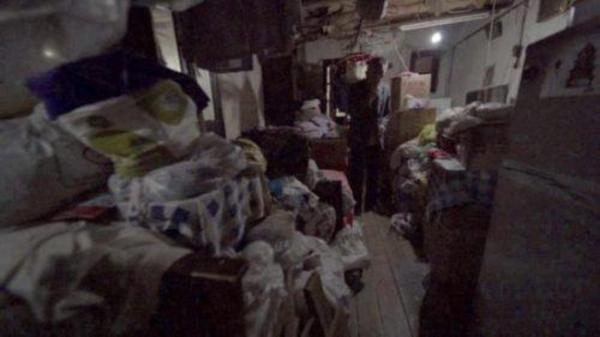 5平米空间如何腾出1平米装马桶?生活在“最难改造房型”的居民住上“新房”