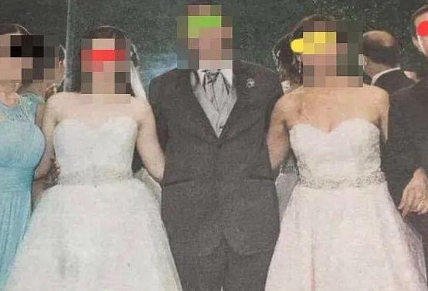 婚礼当天，新郎妈妈穿了件跟新娘一模一样的婚纱…网友：“是想嫁给儿子？？”