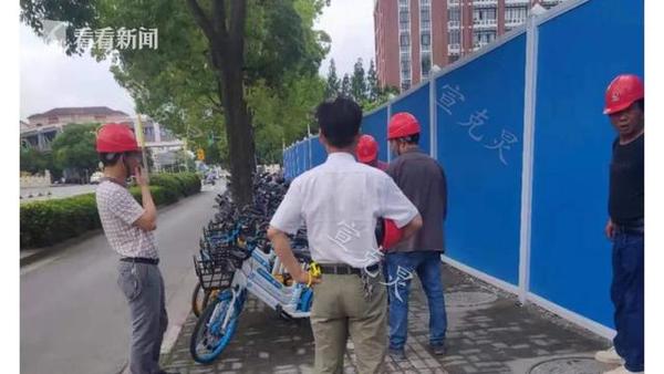 惊魂!沪一堆婆媳赶地铁去上班,结果双双被围墙砸成重伤…