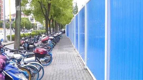 惊魂!沪一堆婆媳赶地铁去上班,结果双双被围墙砸成重伤…