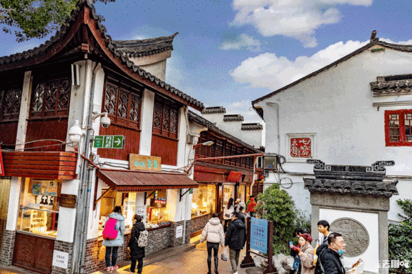上海人家门口的古镇！免费！9号线直达！美了足足1000 年