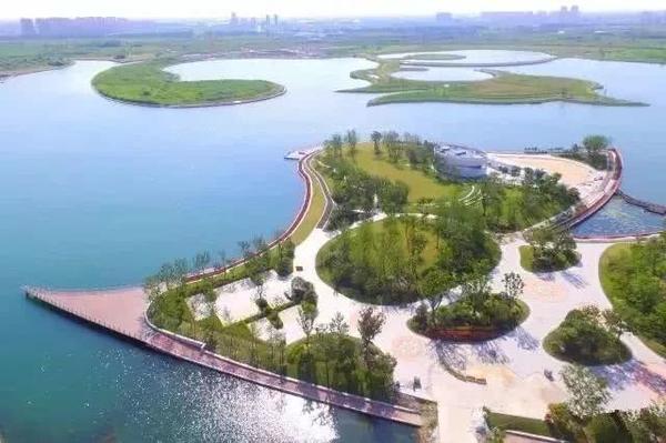 是上海最大的人工湖之一