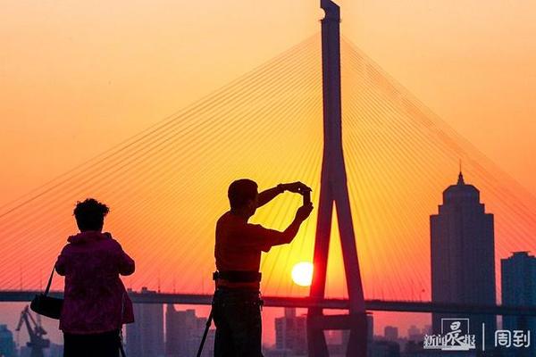 上海最美日出哪里看？周到君向你推荐最佳观赏点