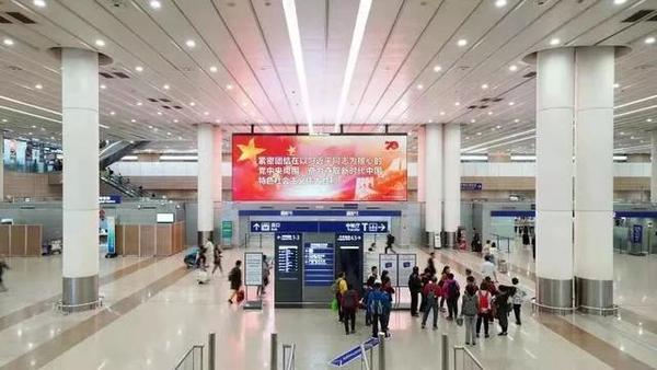 太嗲啦！上海地铁、公交、机场、高架等华丽变身！喜迎中华人民共和国成立70周年