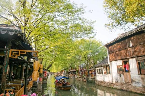 上海与苏州间又一绝美小城，这座县级市值得逛逛