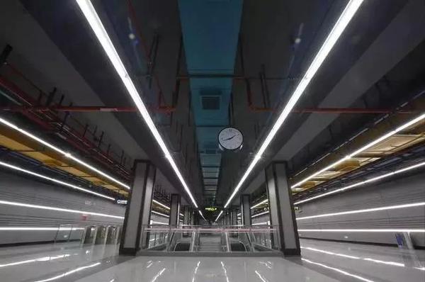 太美了！上海这些惊艳全球的地铁站，你平时留意了吗？