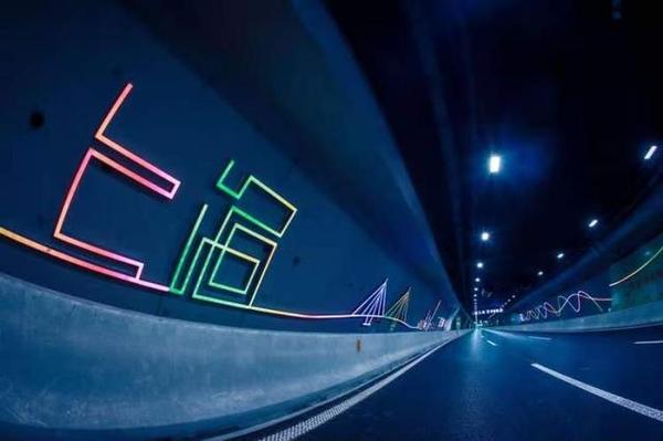 上海版图今天新添“一横”！北横通道西段正式通车了