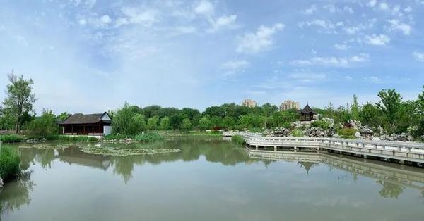 申城这座新建公园里，藏有一个千年书院