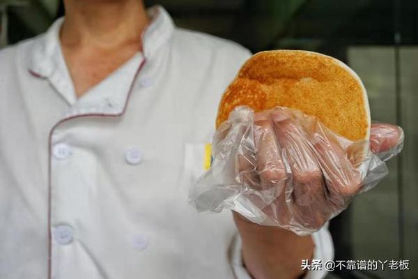 终于找到了！上海几乎绝迹的“米饭饼”，爱吃的都老了吧